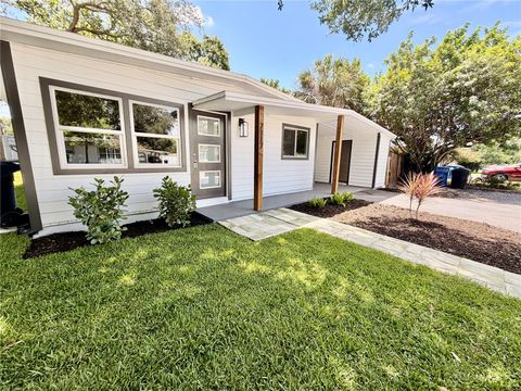 Photo of 7117 15th Street N, St Petersburg, FL 33702 (MLS # W7886021)