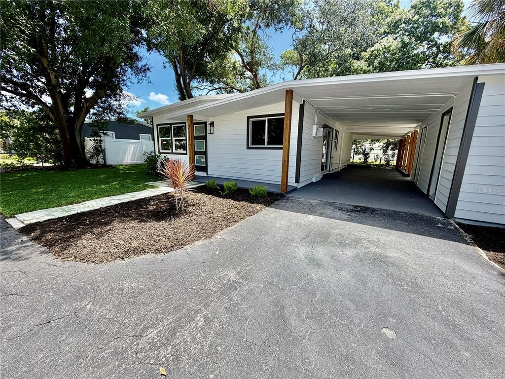 Photo of 7117 15th Street N, St Petersburg, FL 33702 (MLS # W7886021)