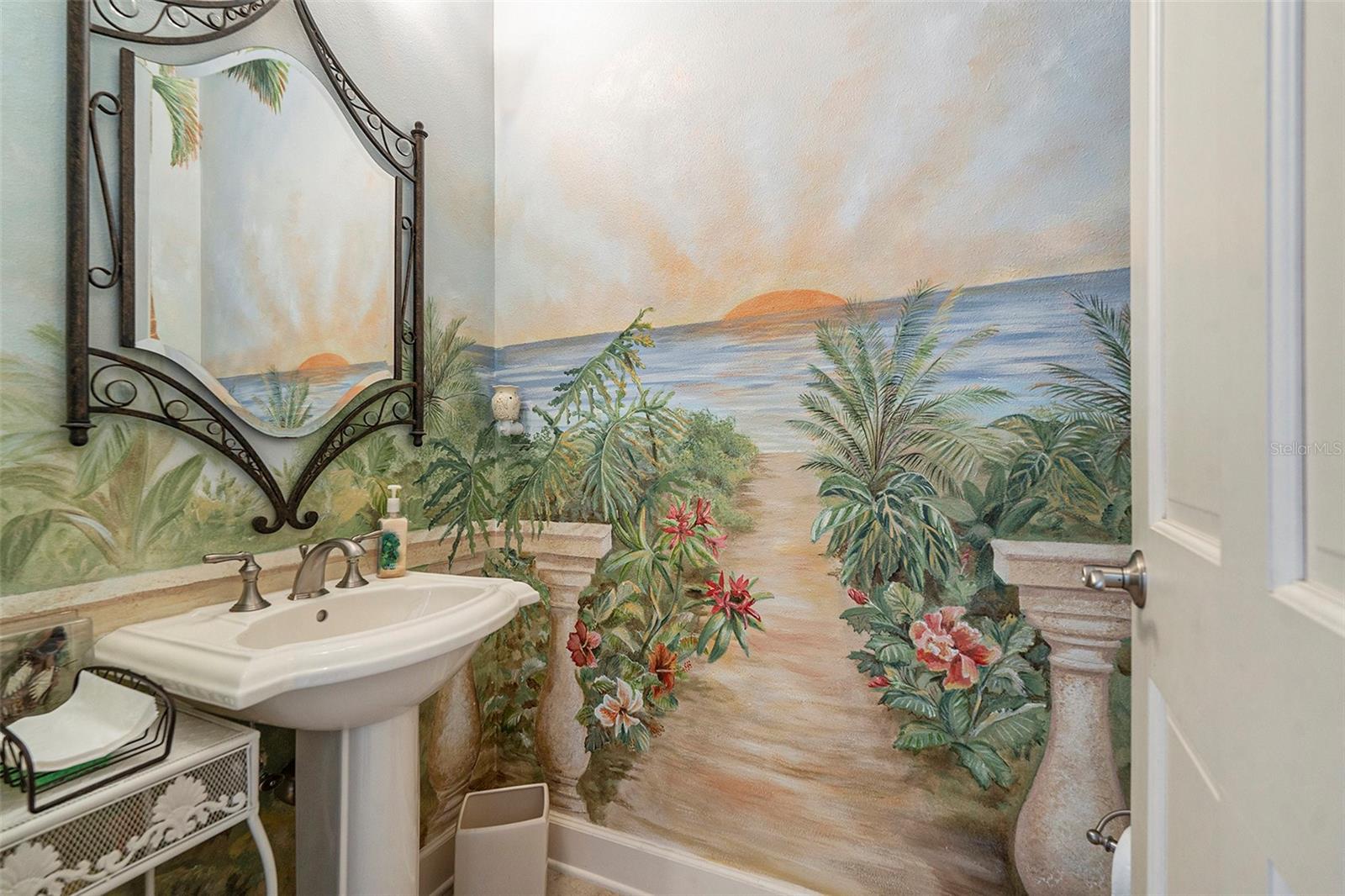 THE RESERVE OF OLD TAMPA BAY - Residential