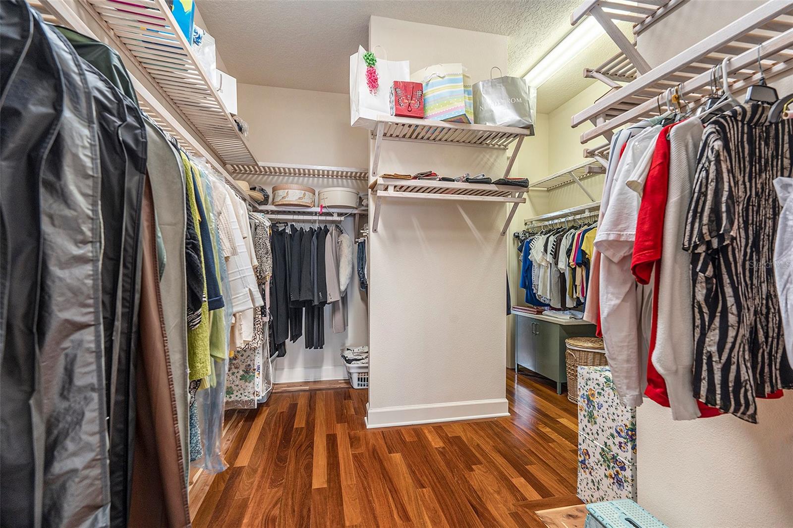 THE RESERVE OF OLD TAMPA BAY - Residential