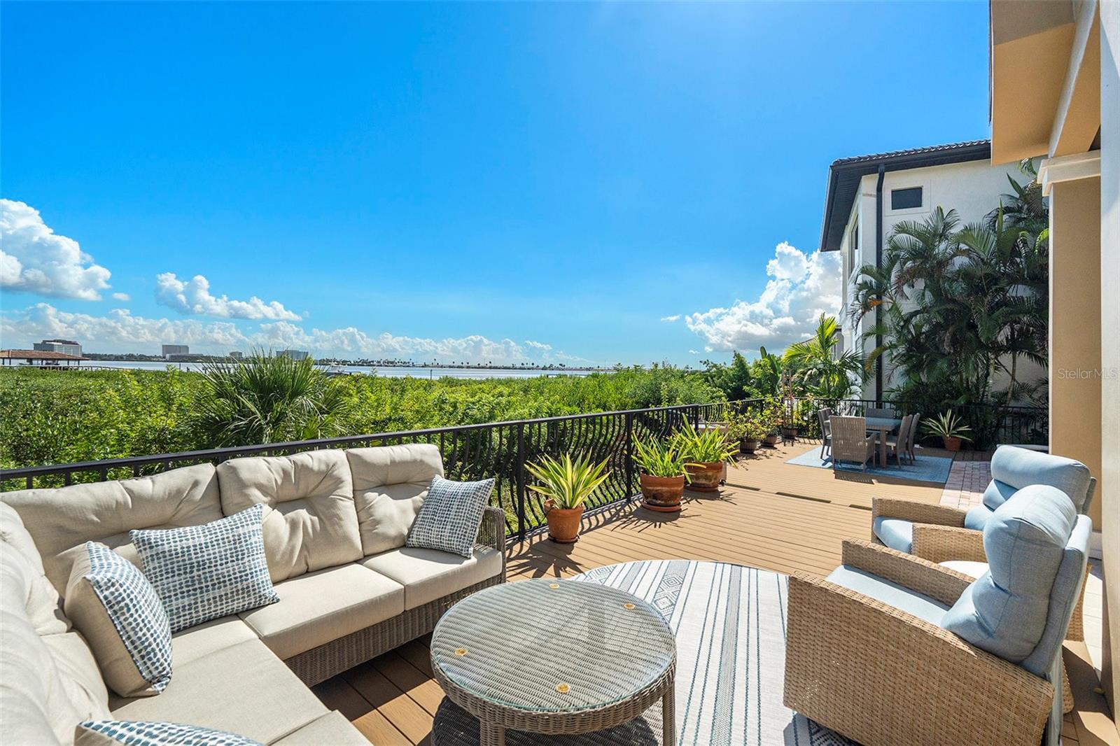 THE RESERVE OF OLD TAMPA BAY - Residential