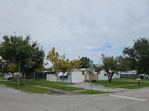 6191 137TH TERRACE N CLEARWATER FL 33760