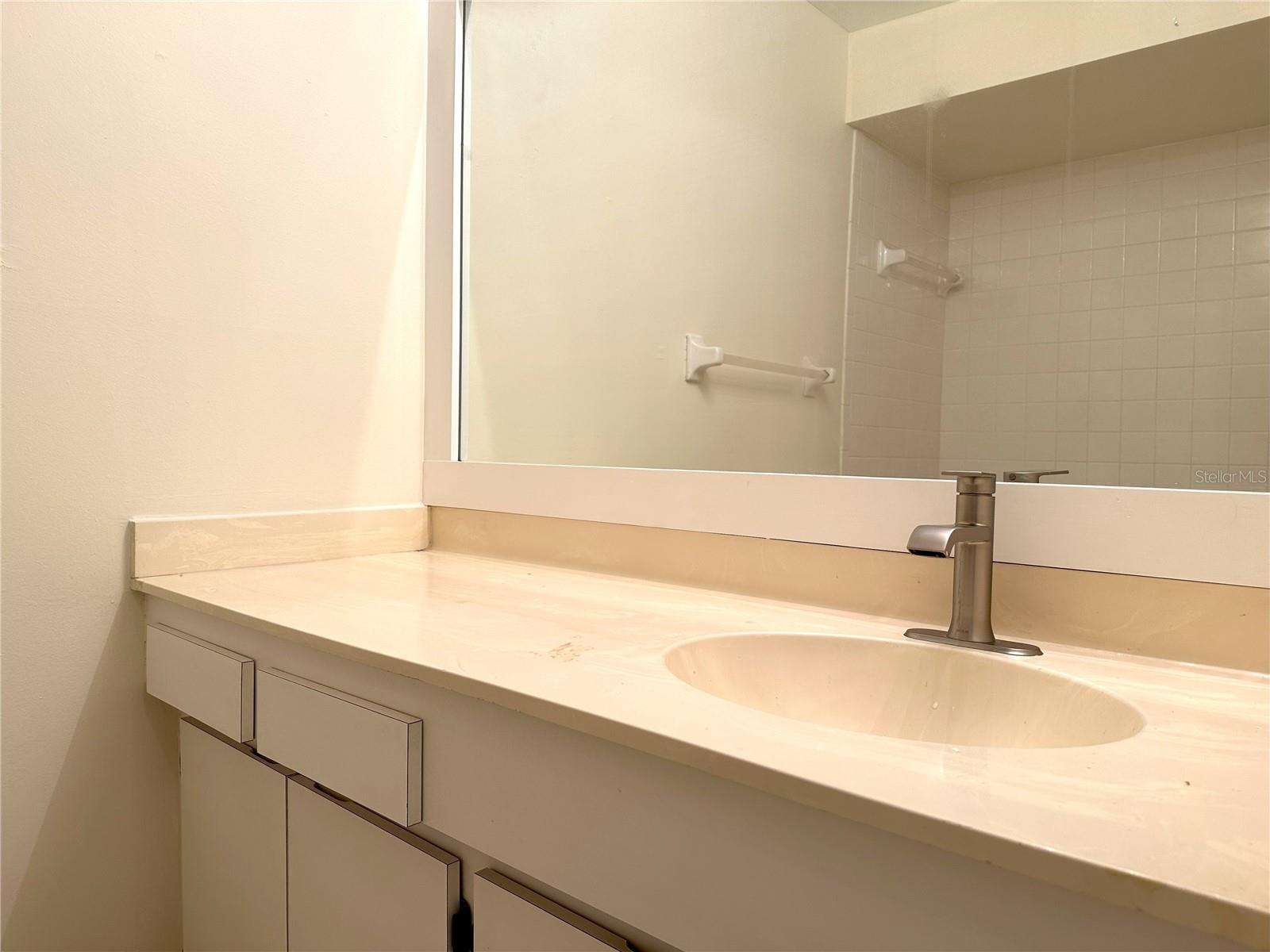 PALM-AIRE AT SARASOTA 11-B - Residential Lease
