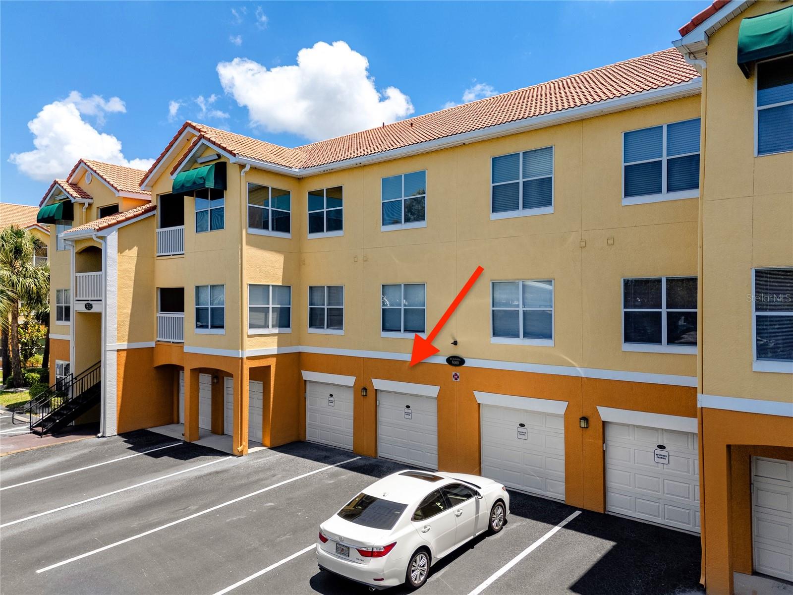 BEACHWAY CONDOS - Residential