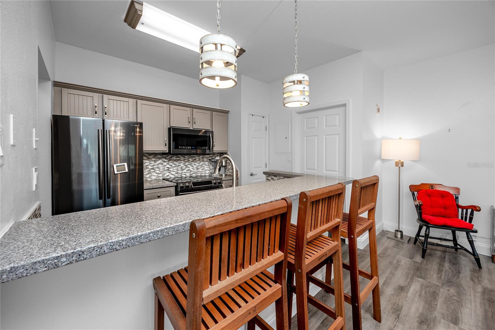 BEACHWAY CONDOS - Residential