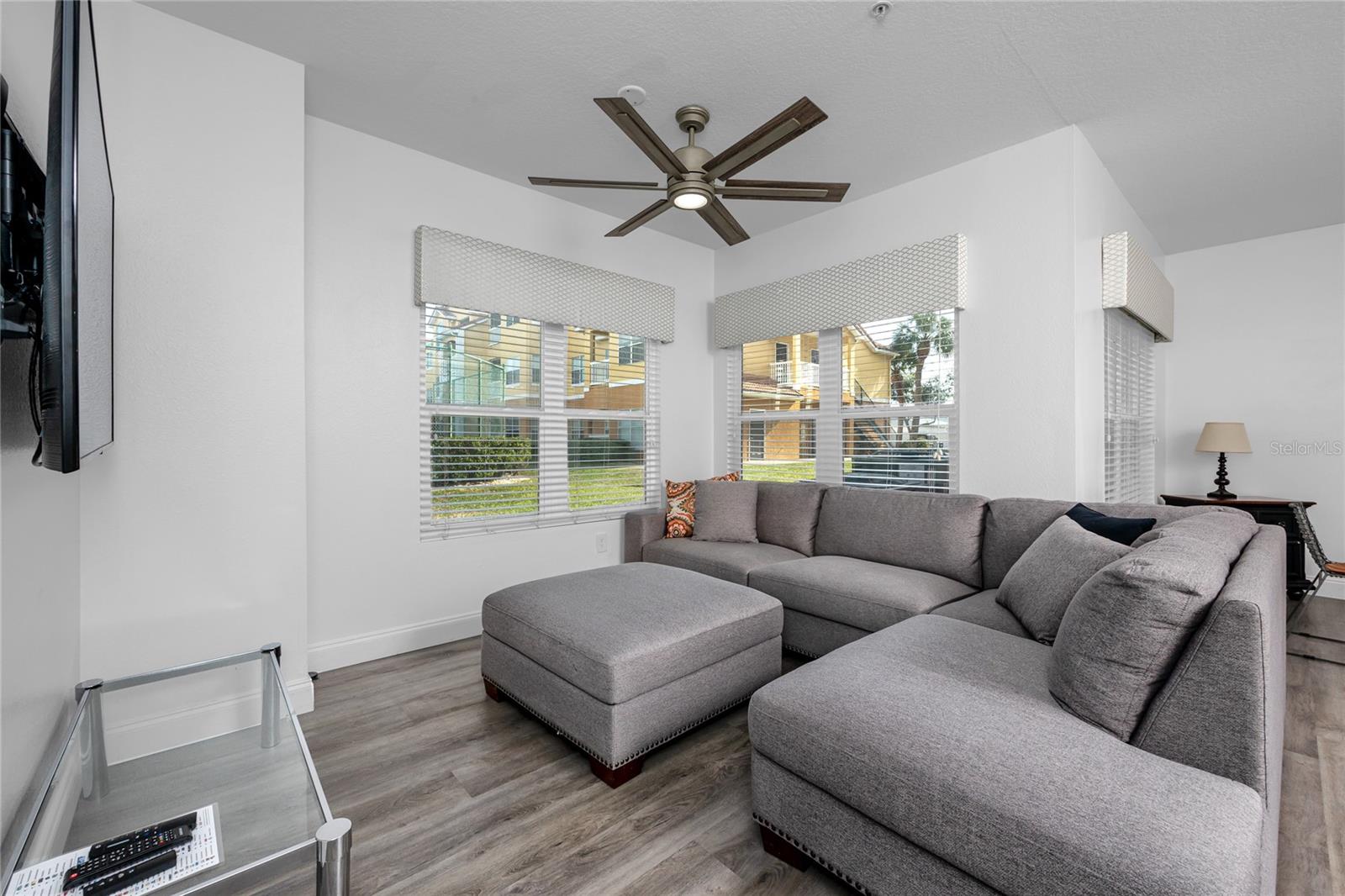 BEACHWAY CONDOS - Residential