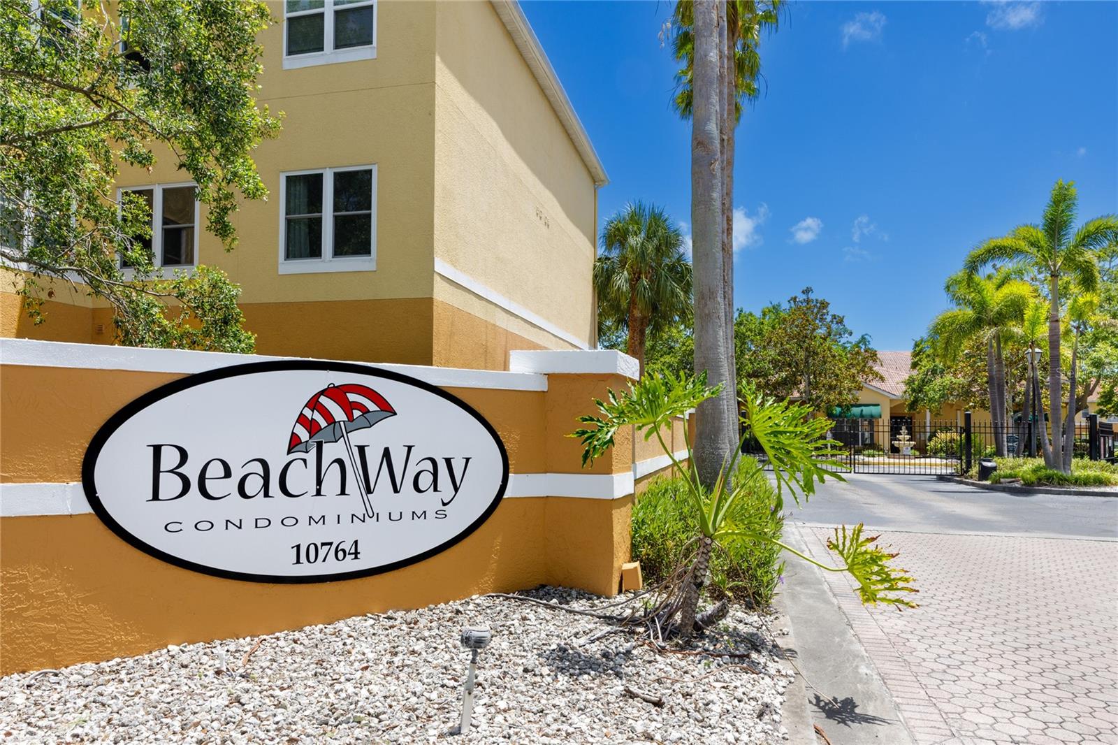 BEACHWAY CONDOS - Residential