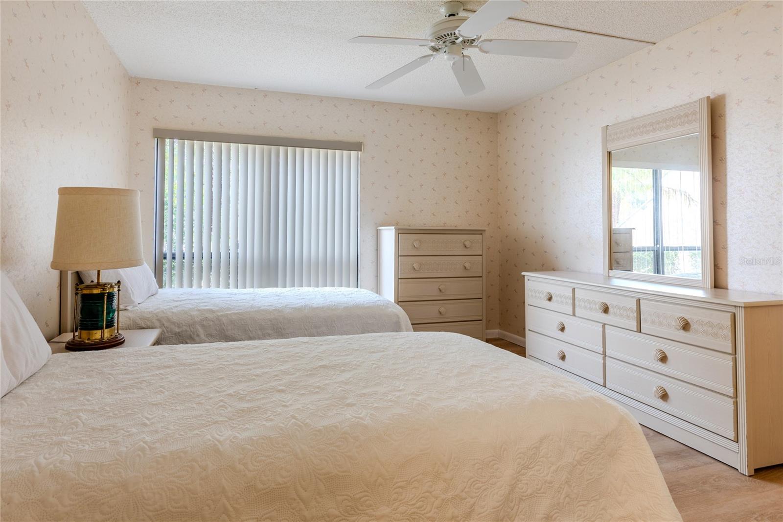 CHARTWELL GREEN - Residential