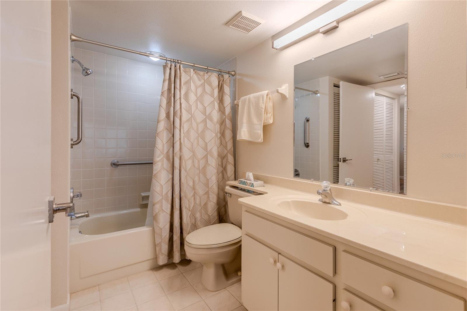 CHARTWELL GREEN - Residential