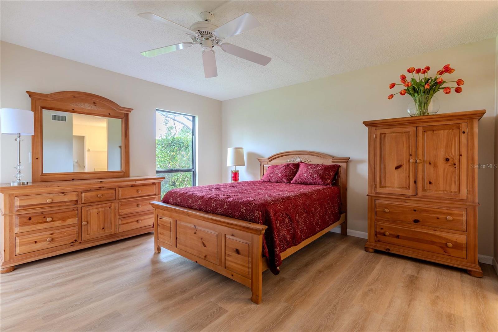 CHARTWELL GREEN - Residential