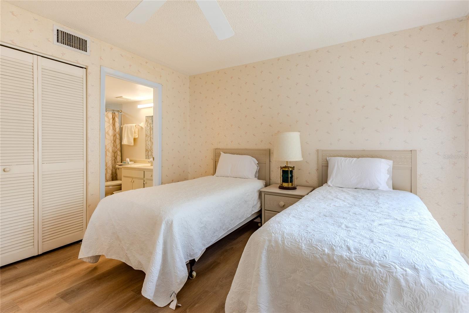 CHARTWELL GREEN - Residential