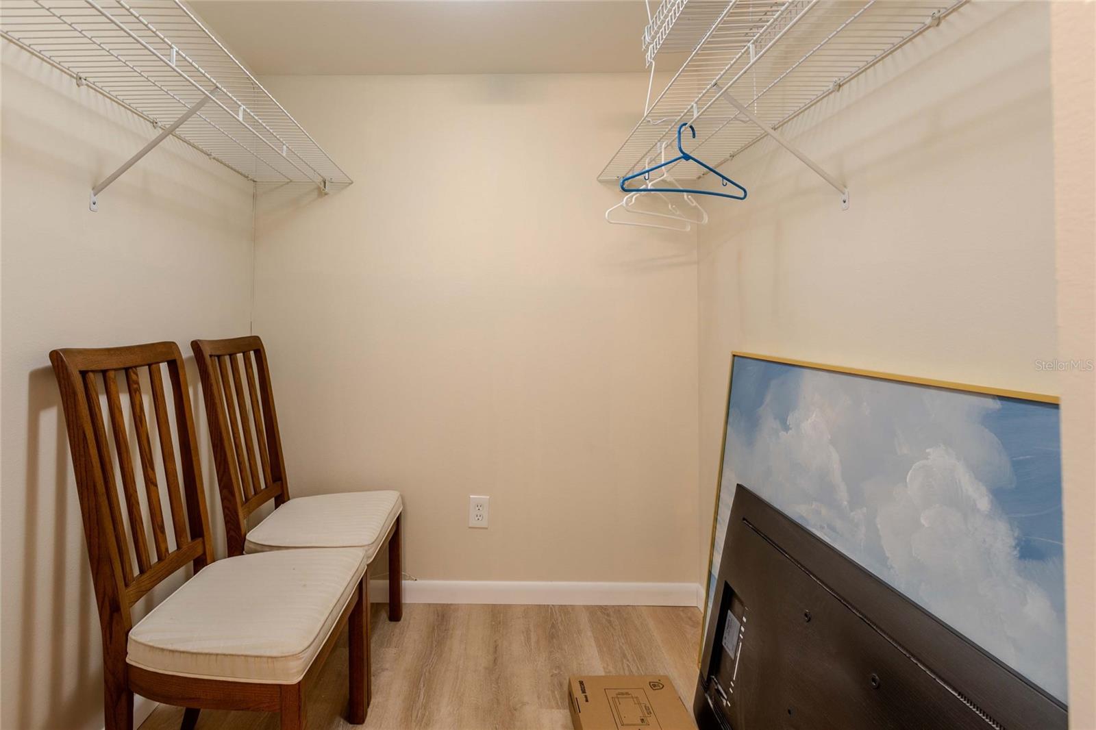 CHARTWELL GREEN - Residential