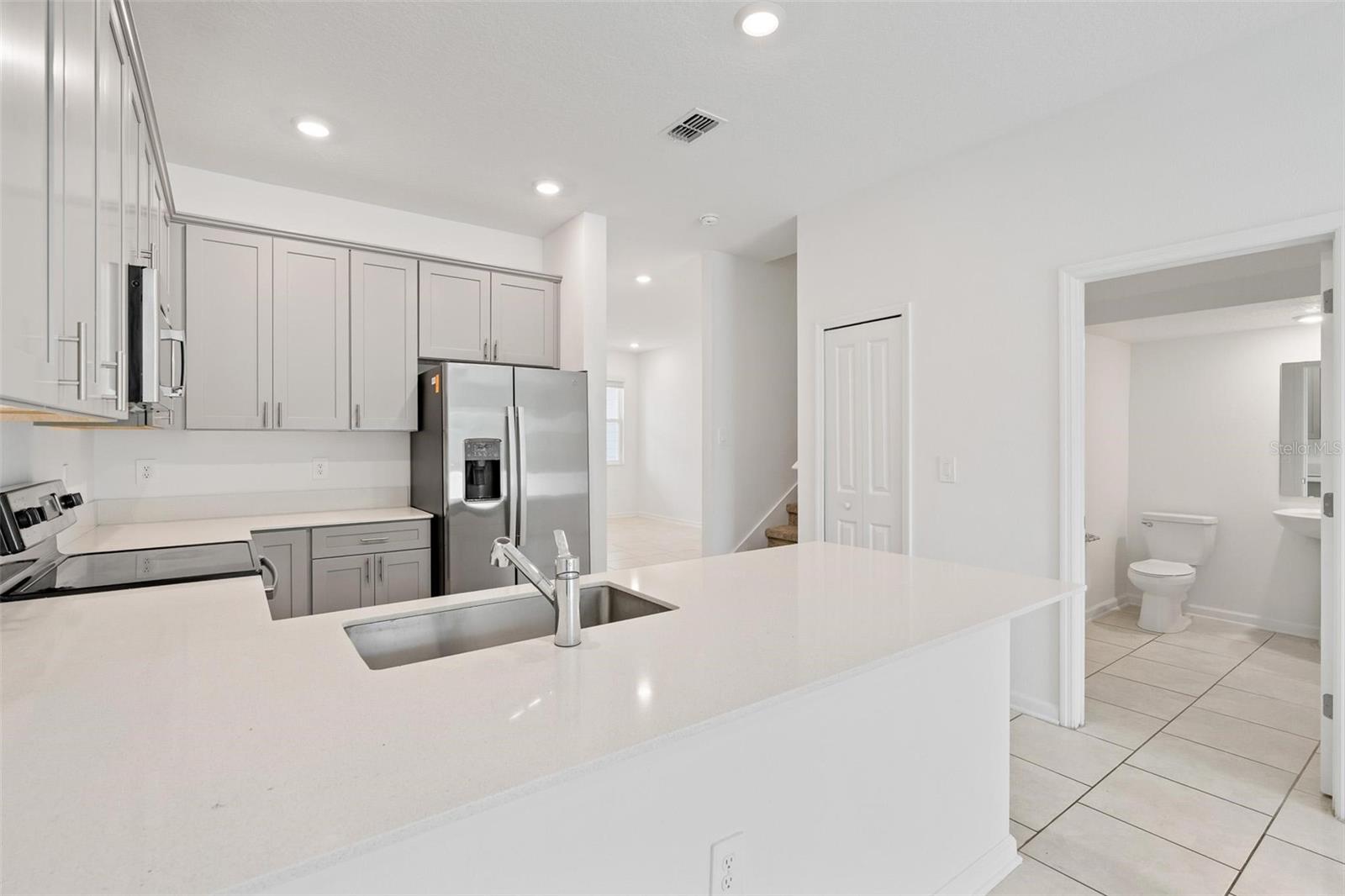 LAKE WILSON RESERVE - Residential Lease