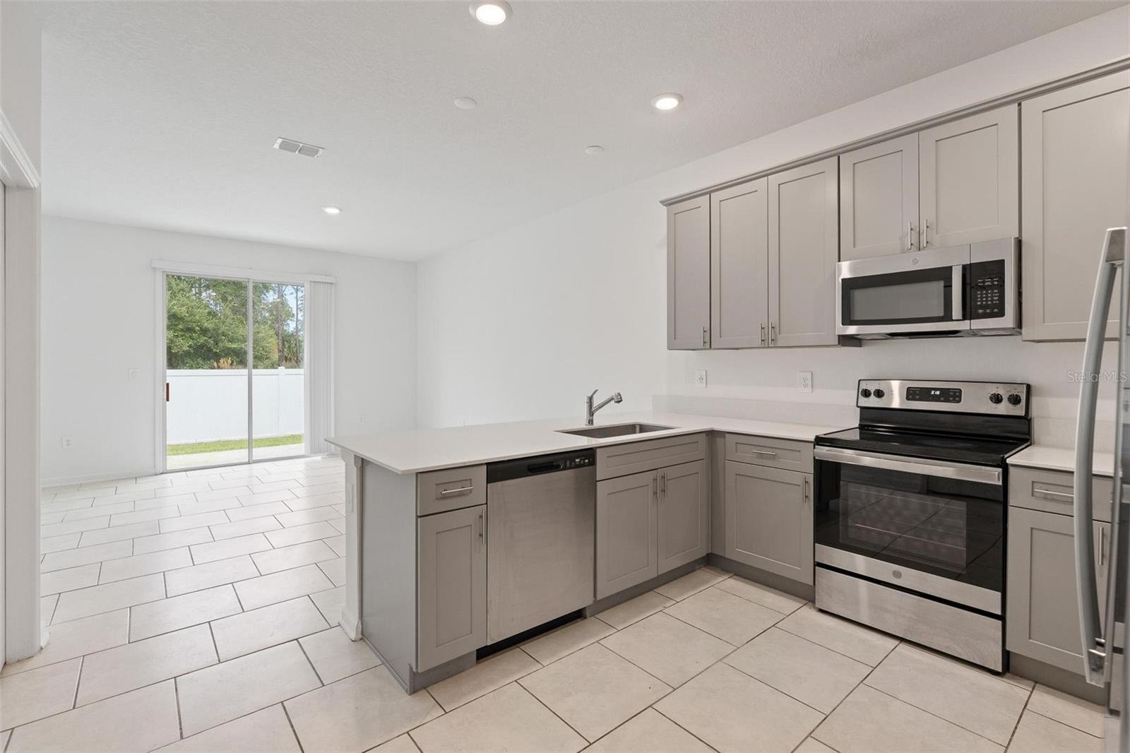 LAKE WILSON RESERVE - Residential Lease