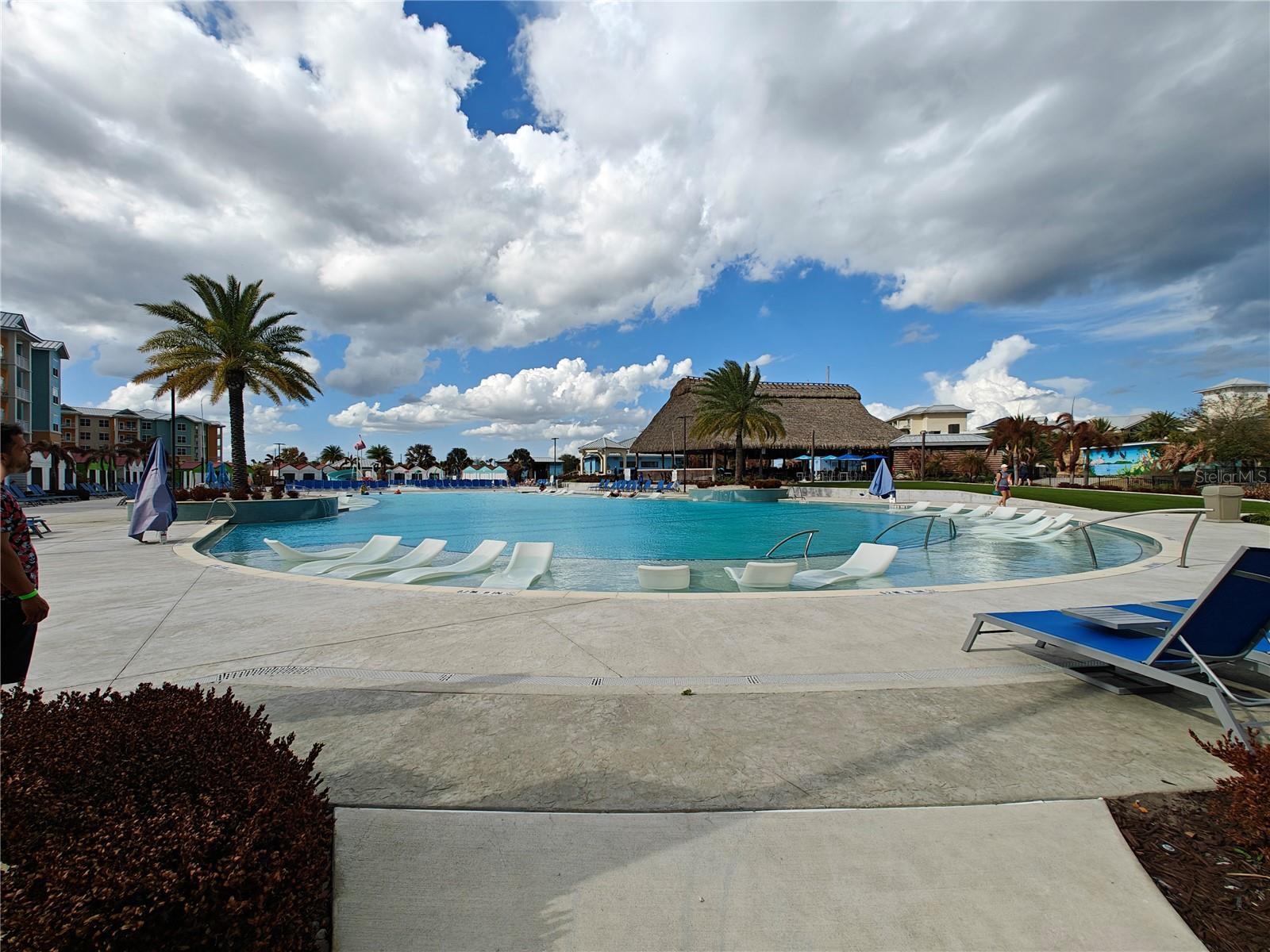 SUNSET WALK HOTEL CONDO PH 1 - Residential