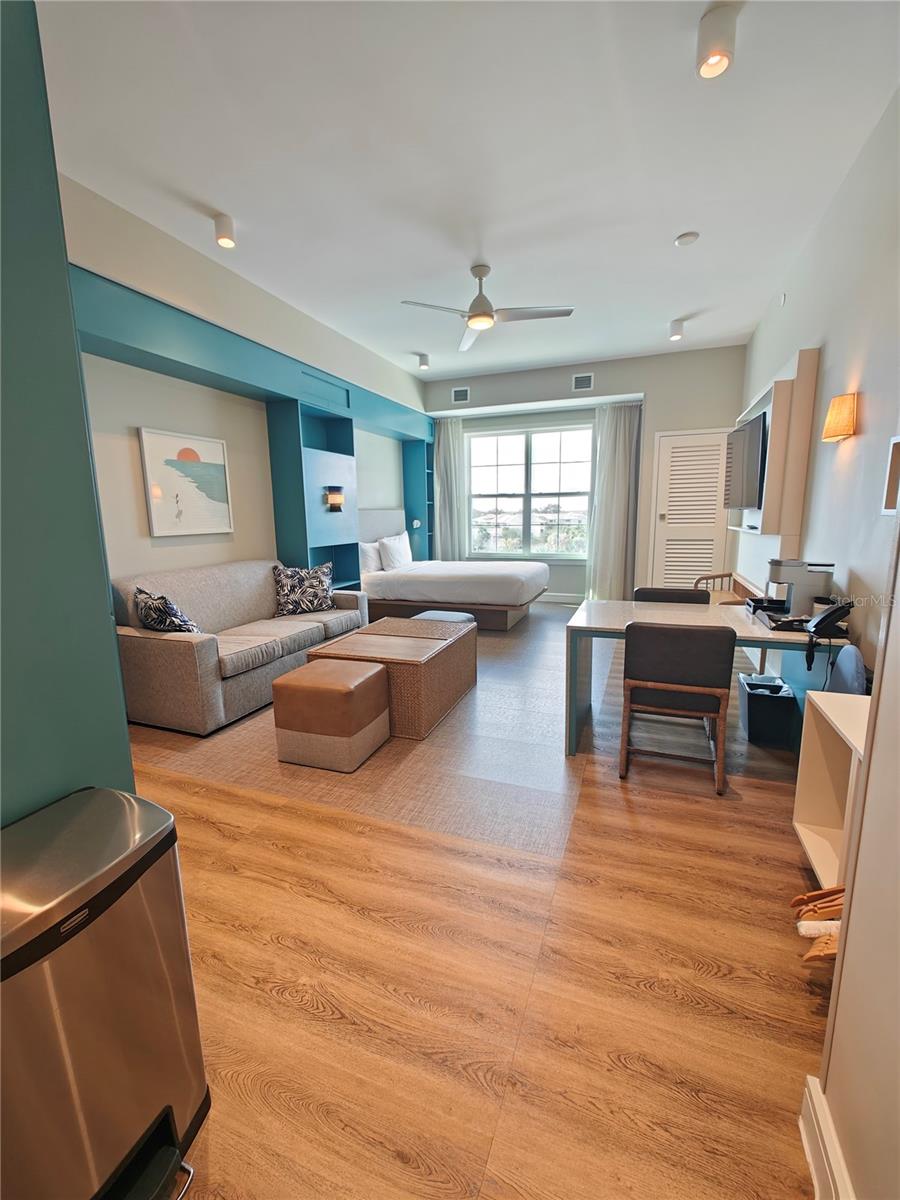 SUNSET WALK HOTEL CONDO PH 1 - Residential