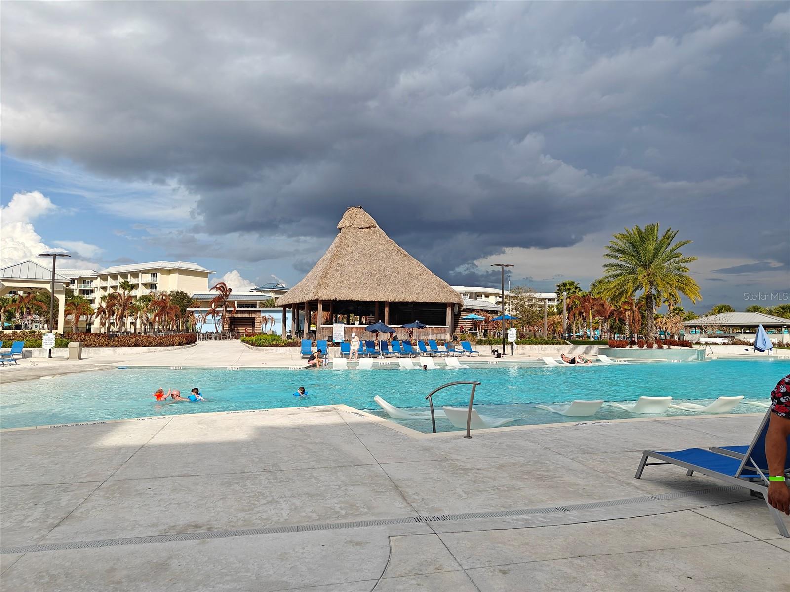 SUNSET WALK HOTEL CONDO PH 1 - Residential