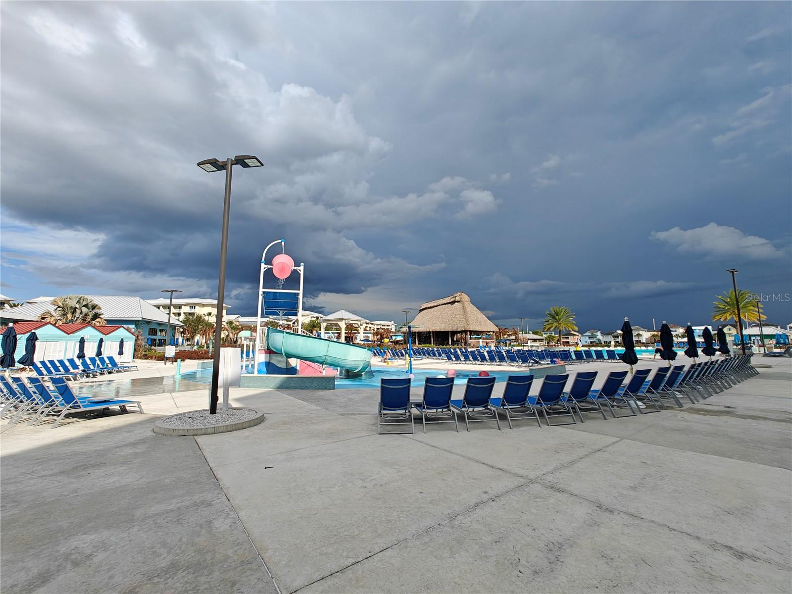 SUNSET WALK HOTEL CONDO PH 1 - Residential