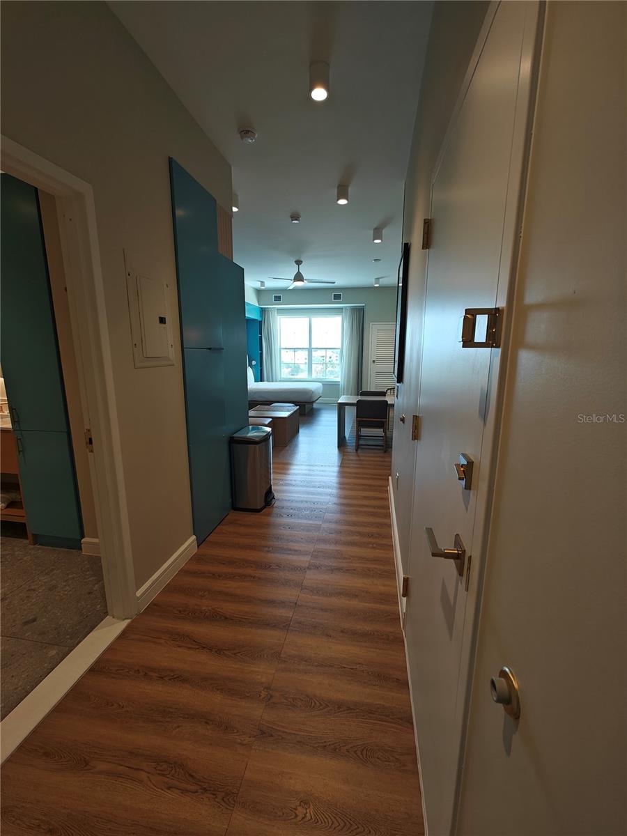 SUNSET WALK HOTEL CONDO PH 1 - Residential