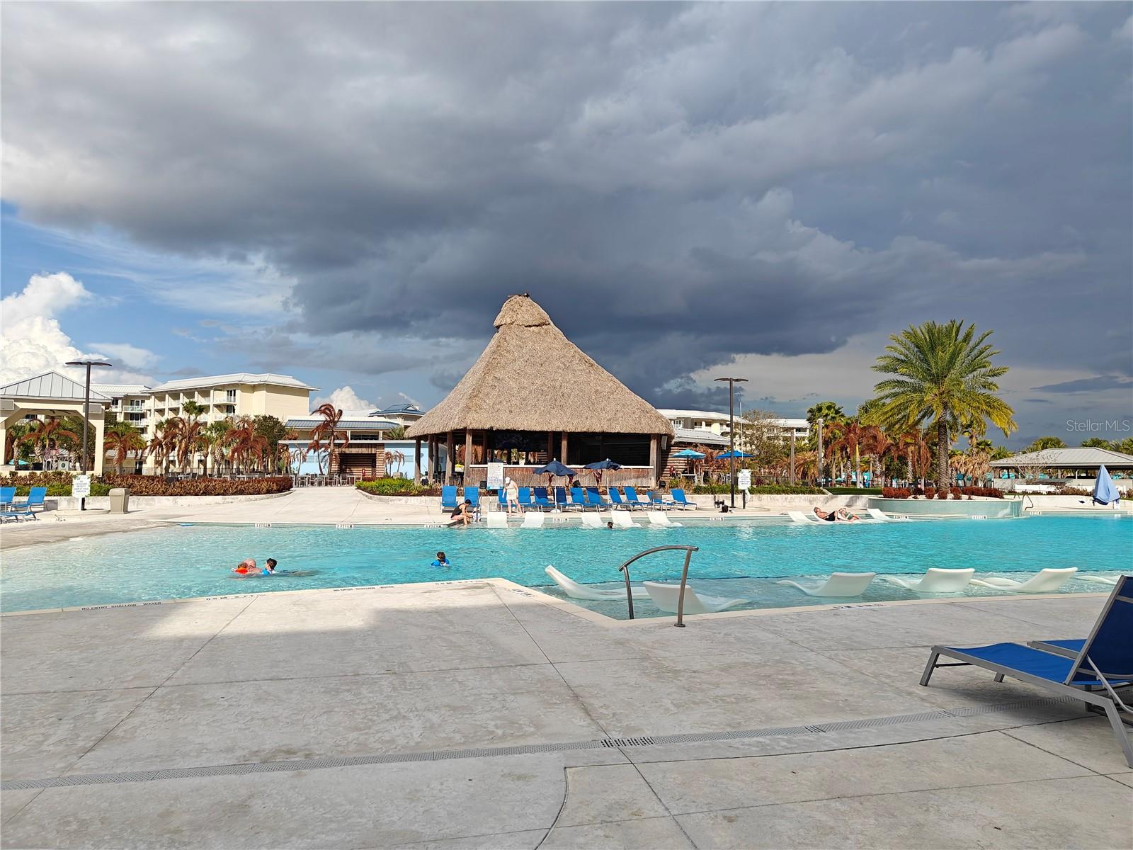 SUNSET WALK HOTEL CONDO PH 1 - Residential