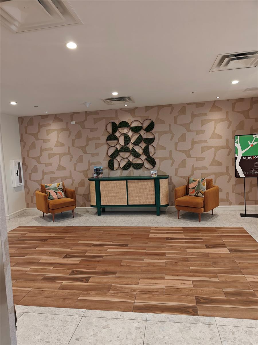 SUNSET WALK HOTEL CONDO PH 1 - Residential