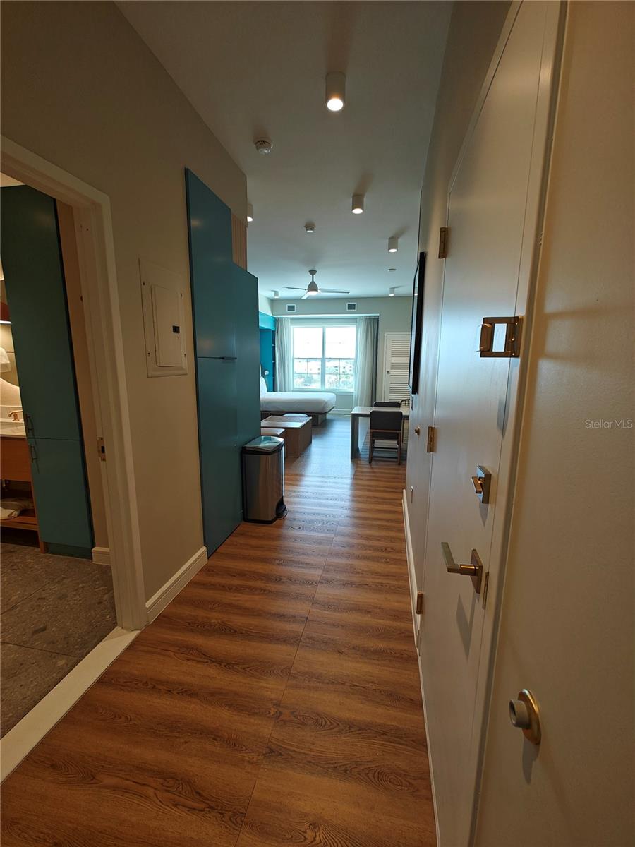 SUNSET WALK HOTEL CONDO PH 1 - Residential