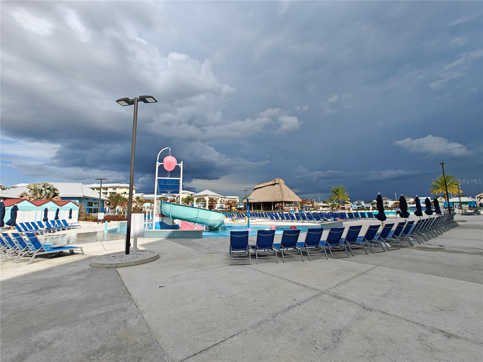 SUNSET WALK HOTEL CONDO PH 1 - Residential