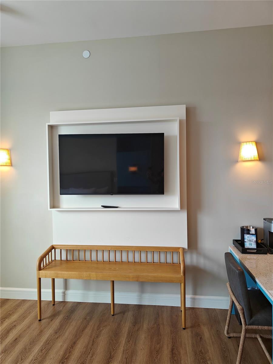 SUNSET WALK HOTEL CONDO PH 1 - Residential