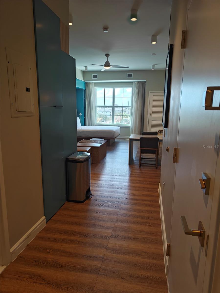 SUNSET WALK HOTEL CONDO PH 1 - Residential