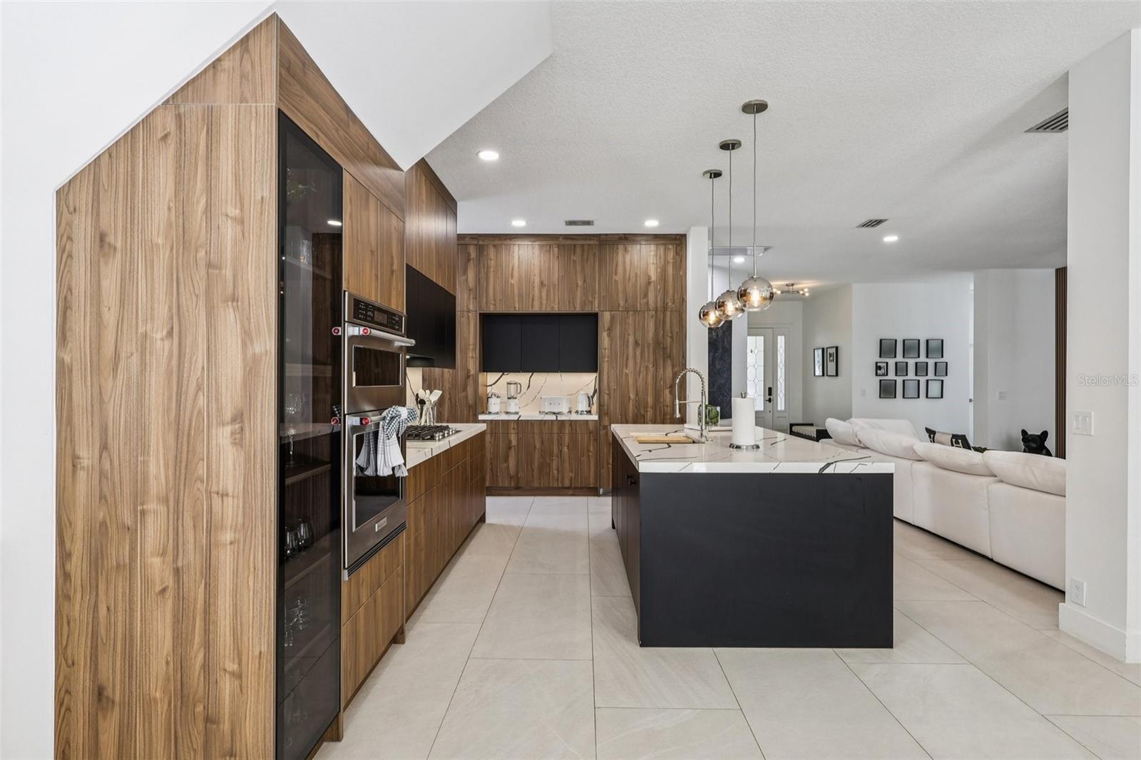 KEENES POINTE - Residential