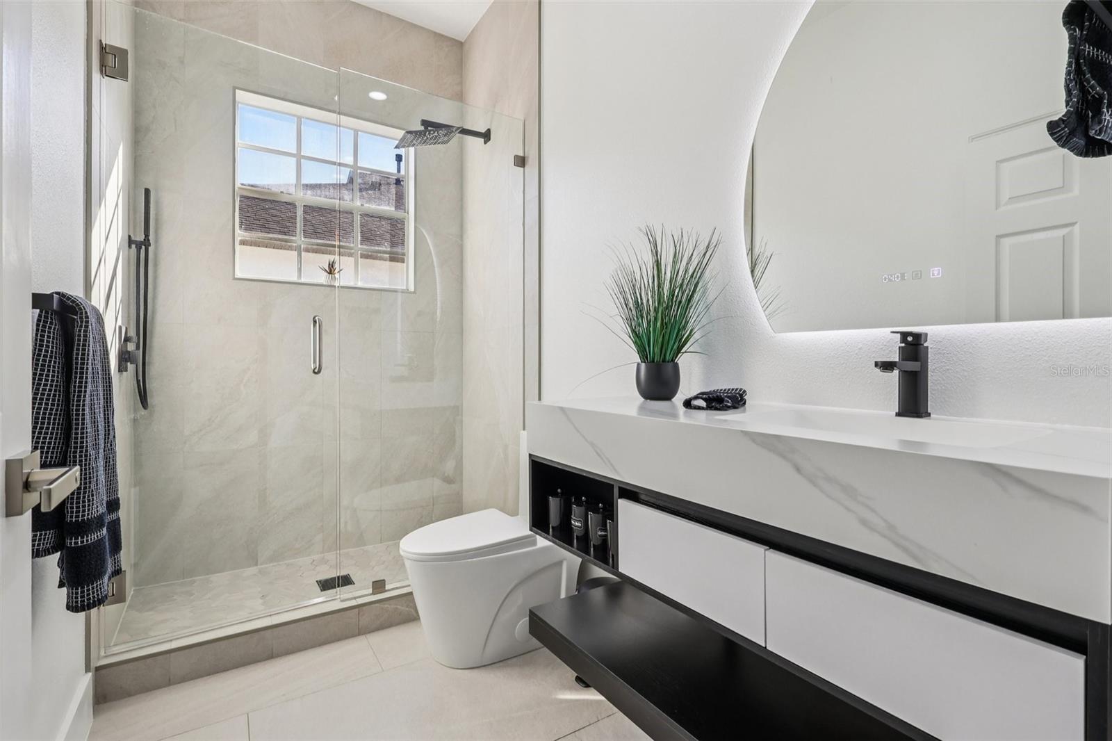 KEENES POINTE - Residential