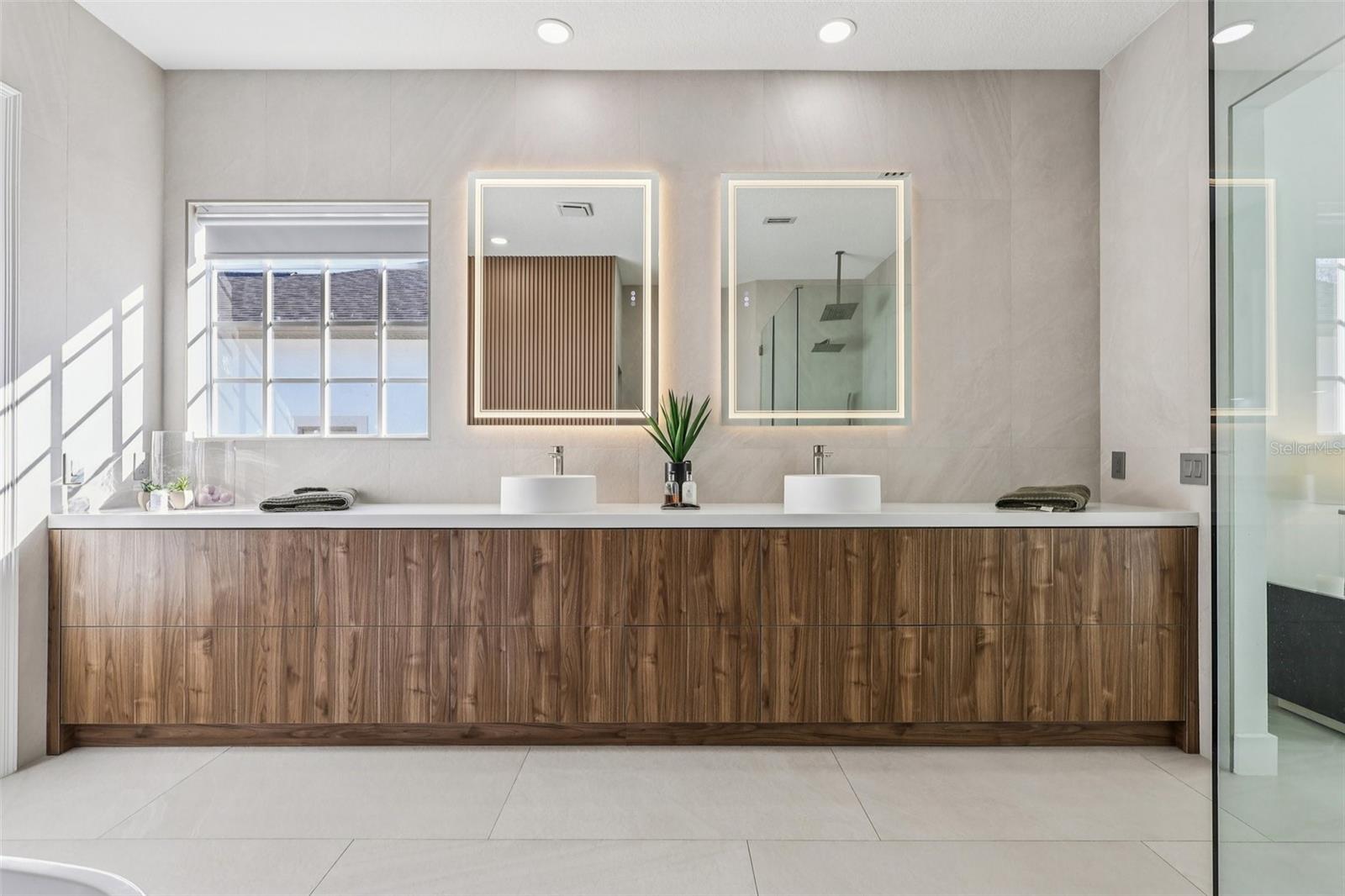 KEENES POINTE - Residential