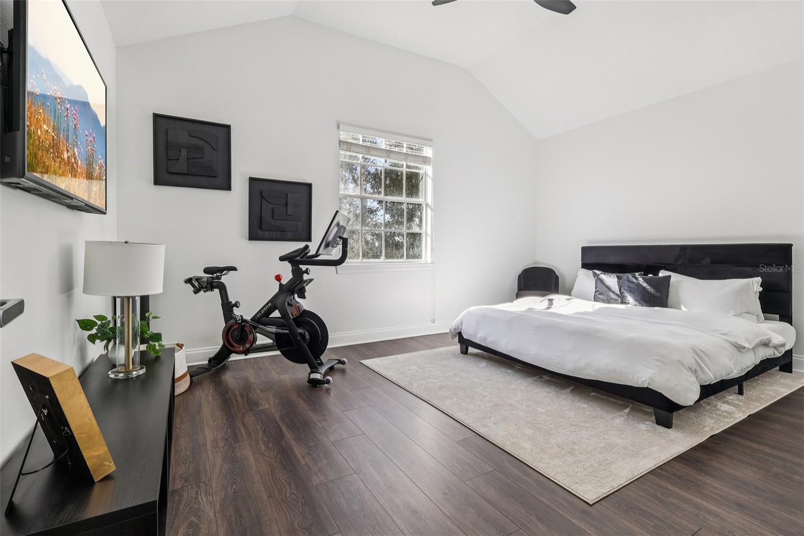 KEENES POINTE - Residential