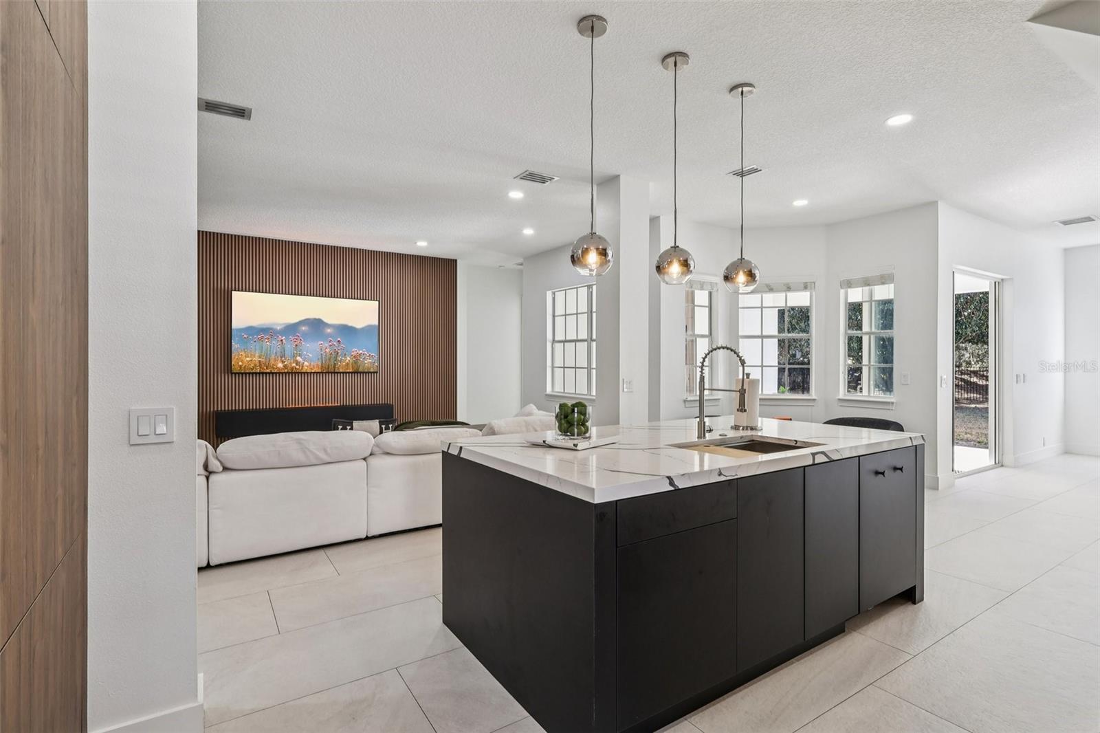 KEENES POINTE - Residential