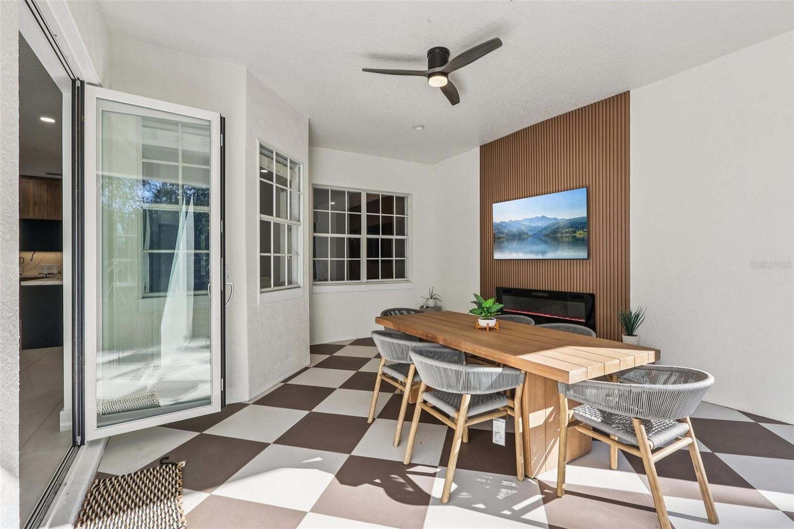 KEENES POINTE - Residential