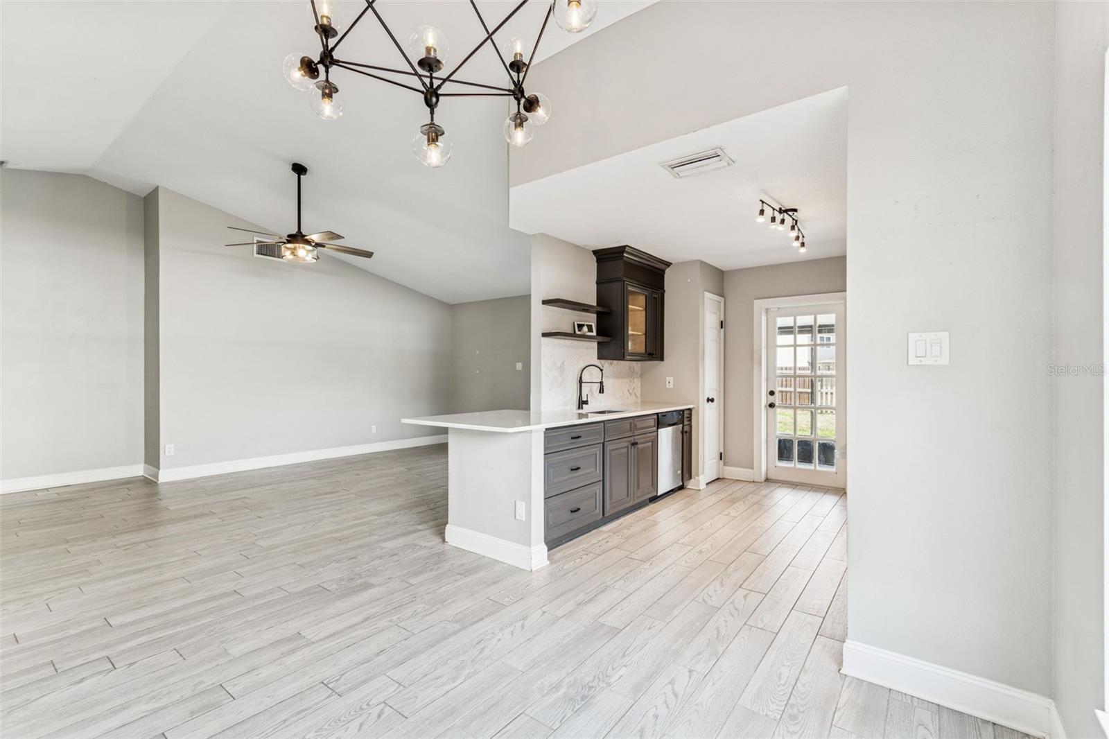 CARPENTERS RUN - Residential