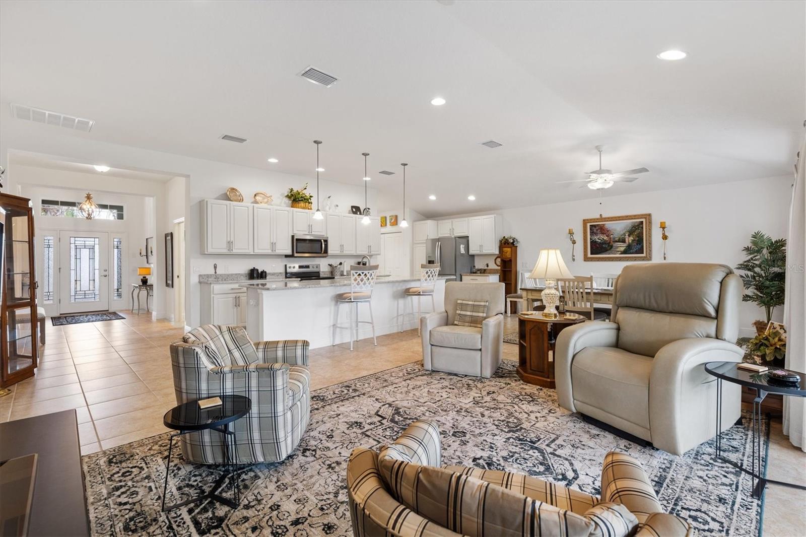 ENCLAVE/LAKESIDE LNDGS - Residential