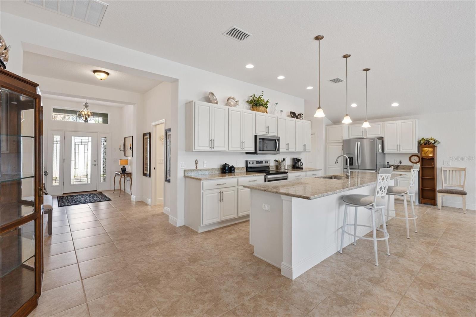 ENCLAVE/LAKESIDE LNDGS - Residential