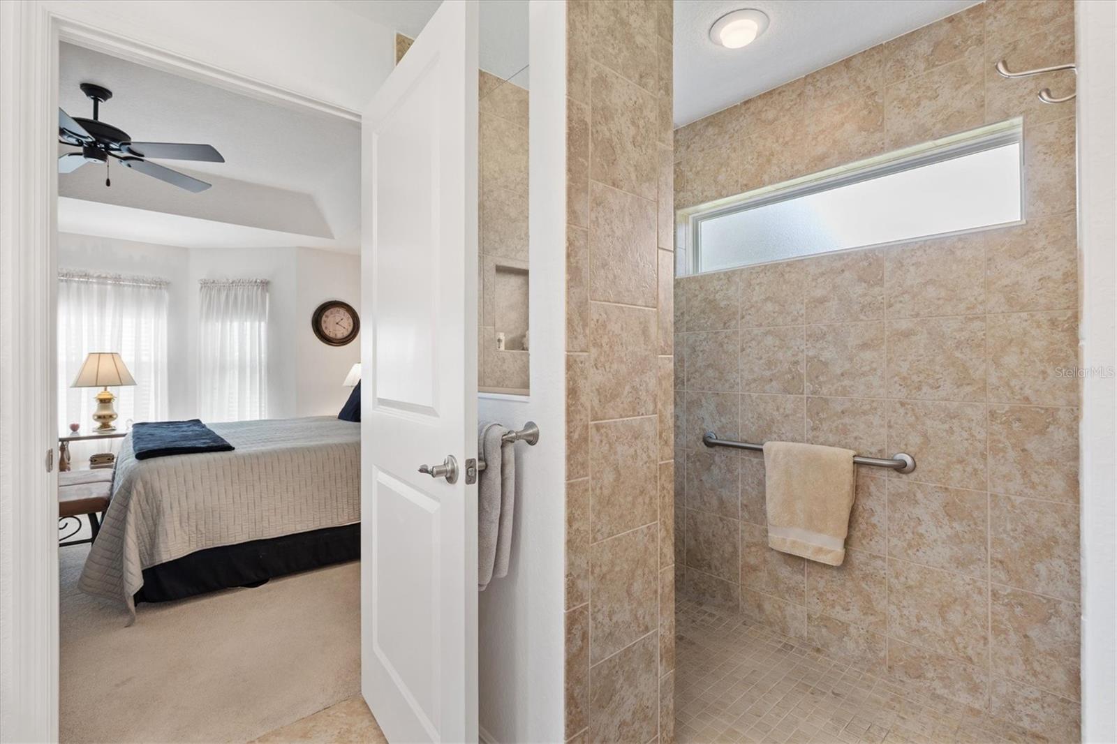 ENCLAVE/LAKESIDE LNDGS - Residential