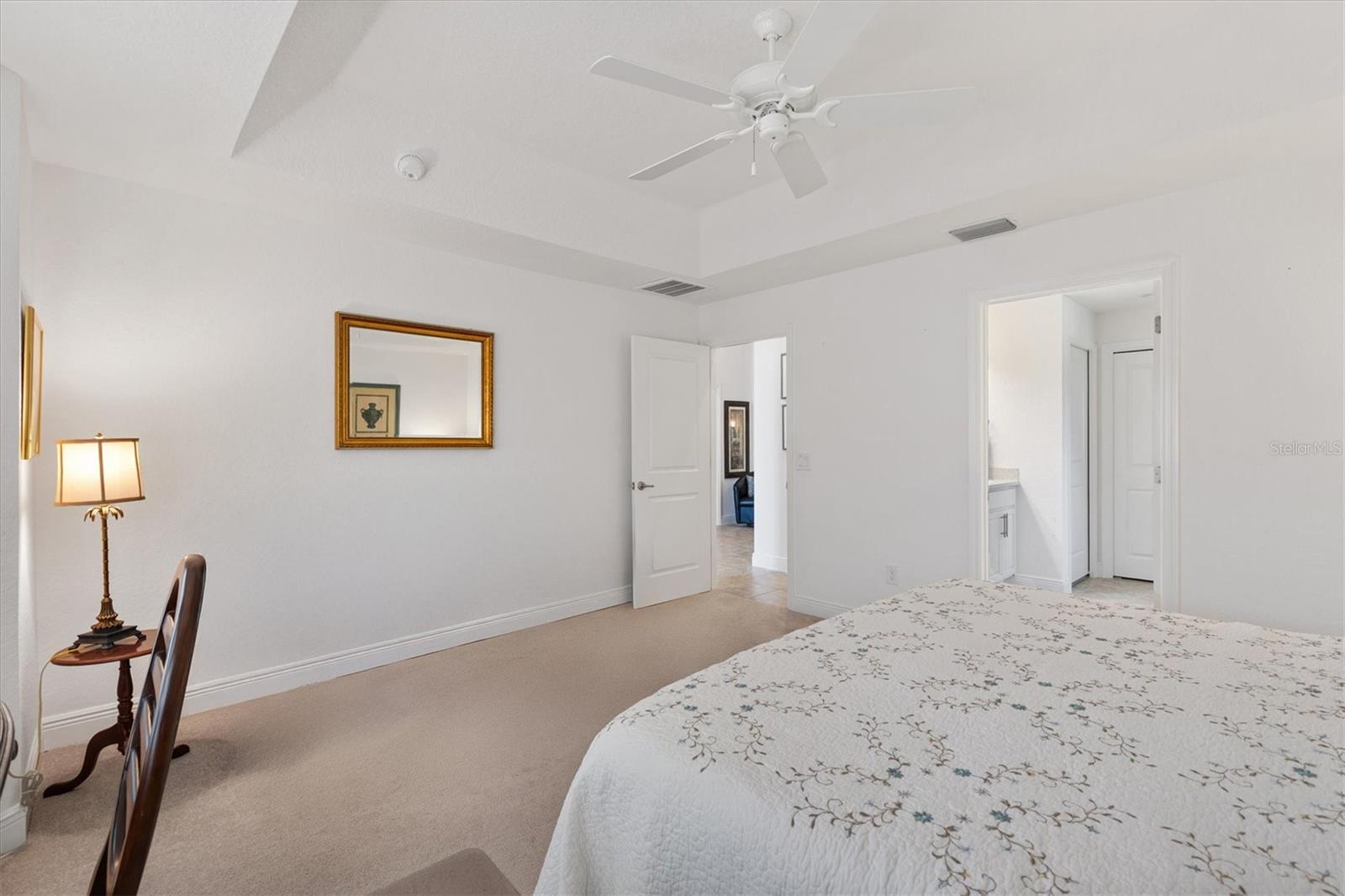 ENCLAVE/LAKESIDE LNDGS - Residential