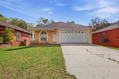 Photo of 5817 Mohr Loop, Tampa, FL 33615 (MLS # O6390145)