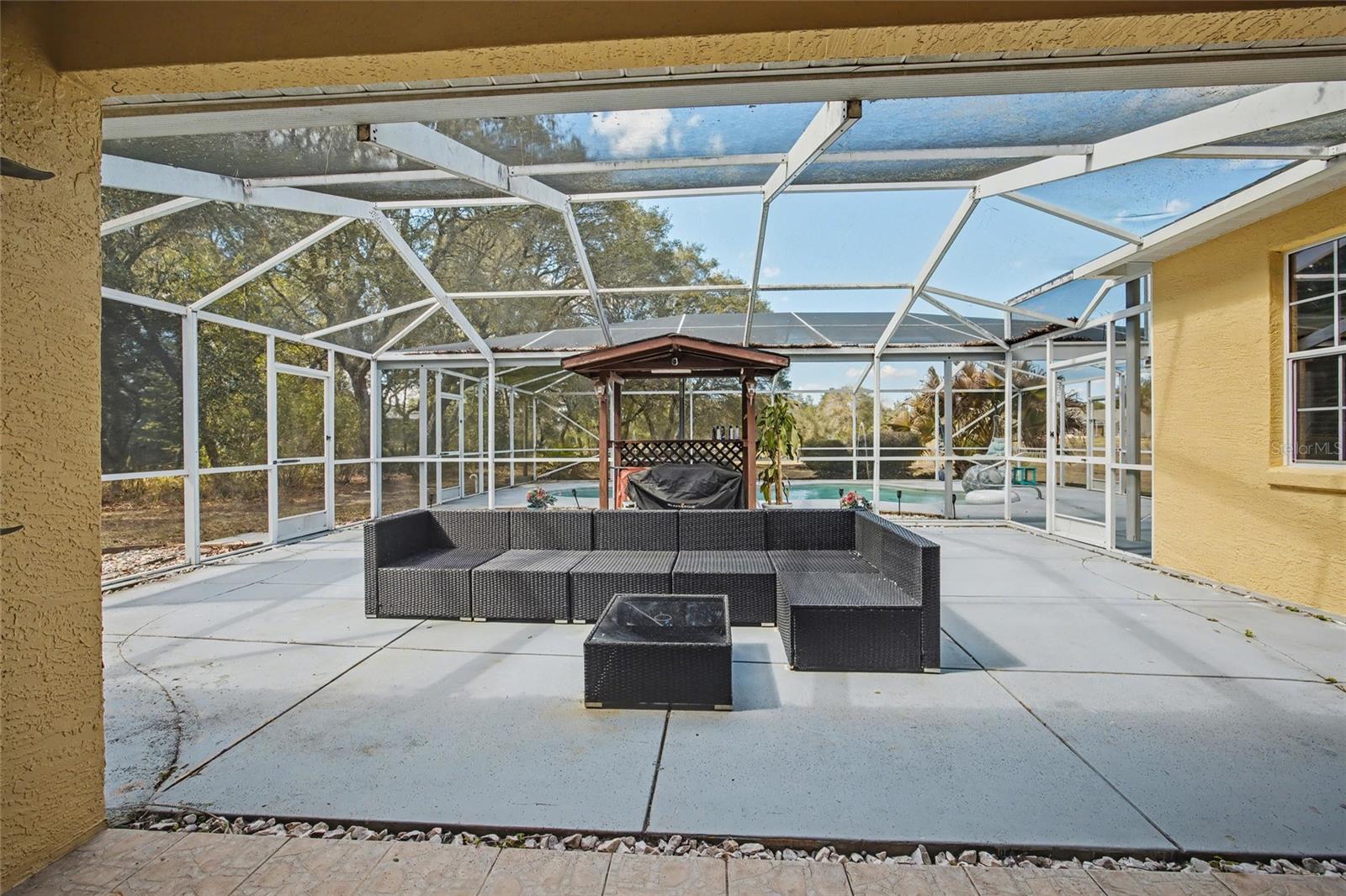 KINGSLAND COUNTRY ESTATE - Residential