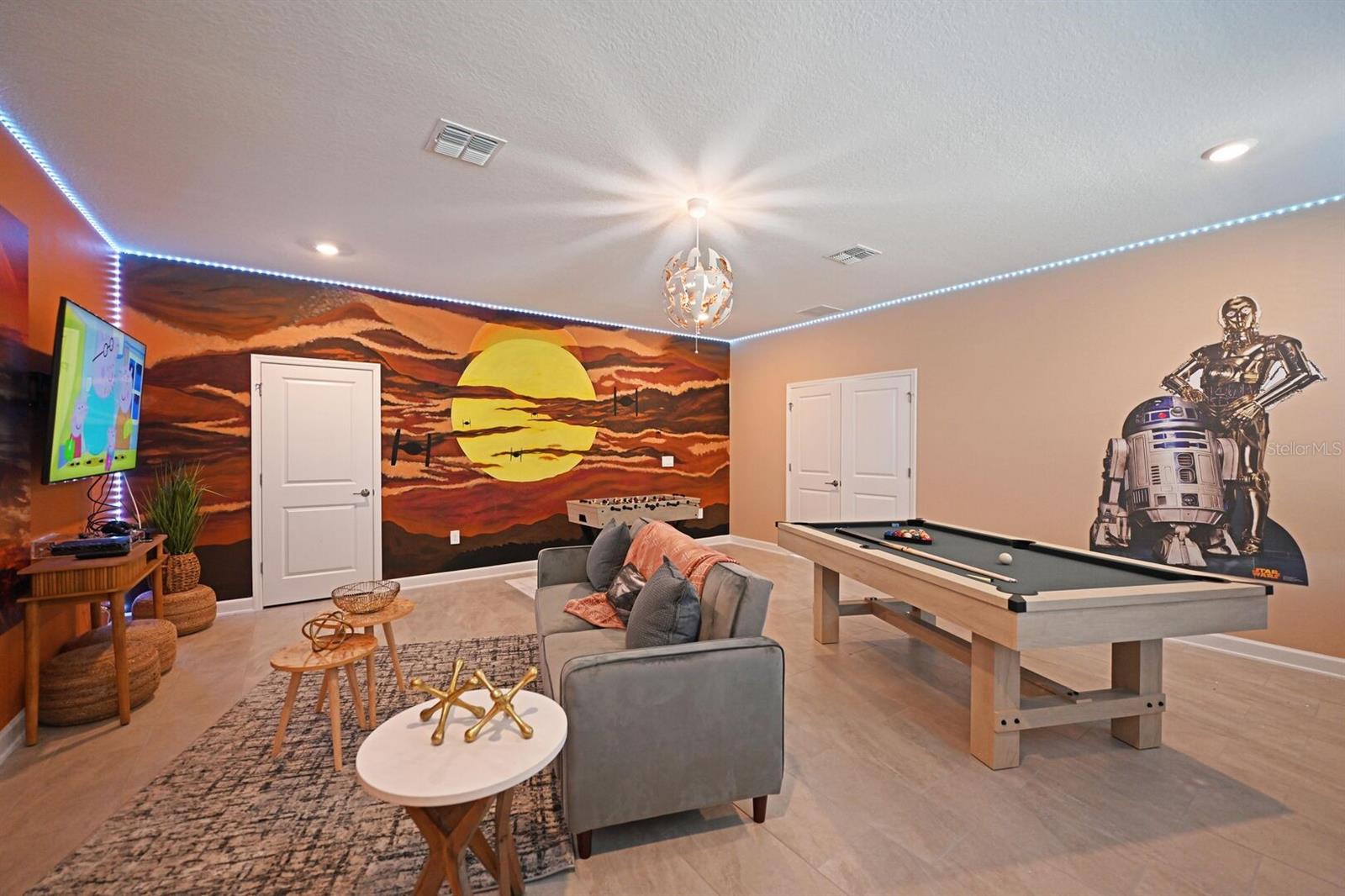 STOREY LAKE - Residential