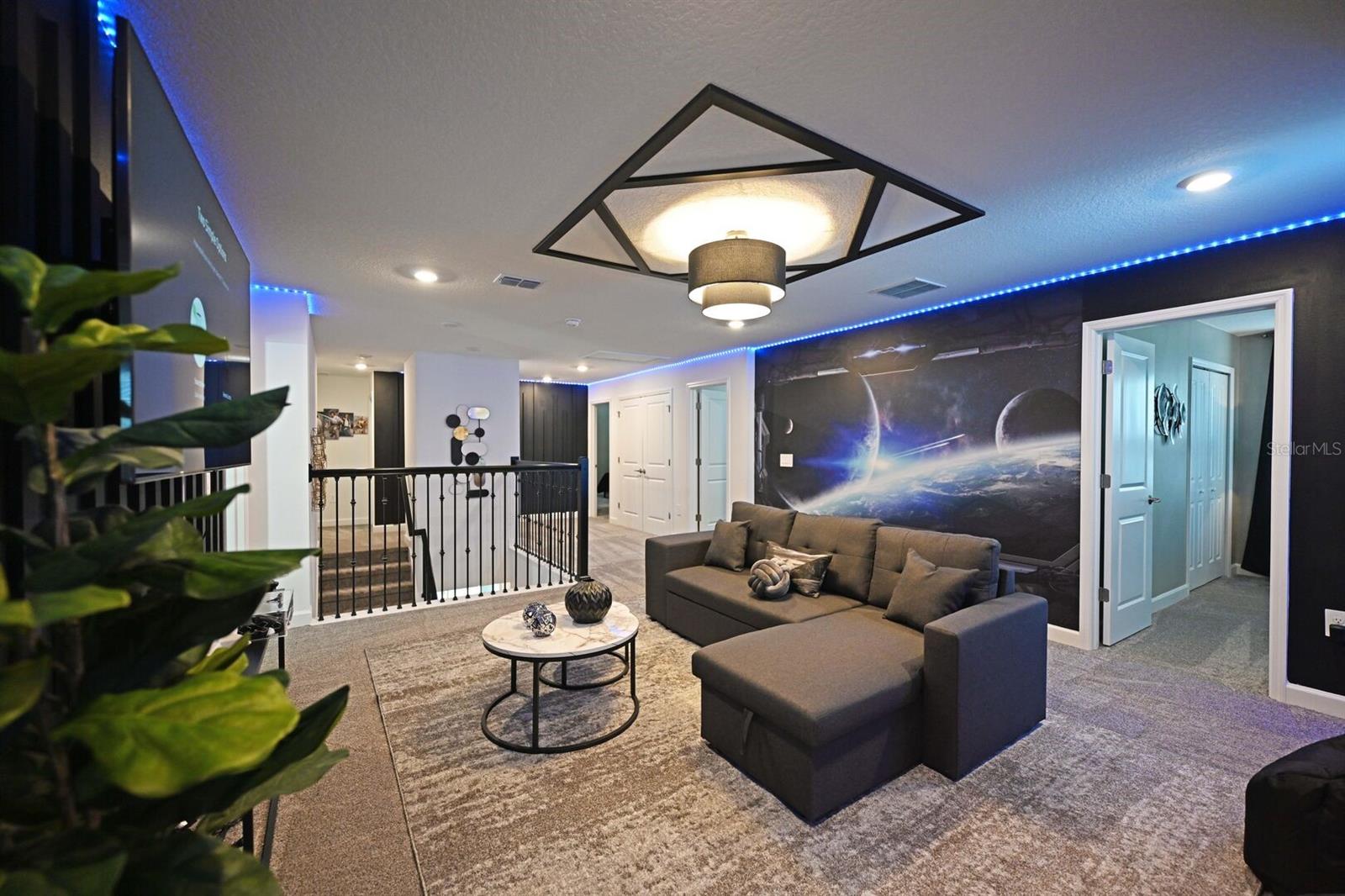 STOREY LAKE - Residential