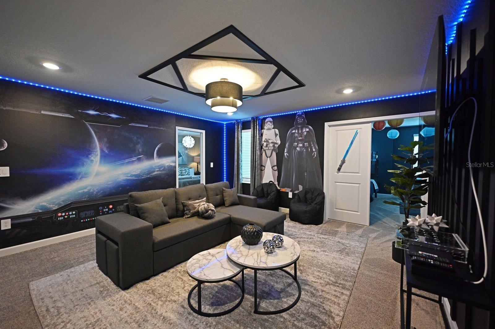 STOREY LAKE - Residential