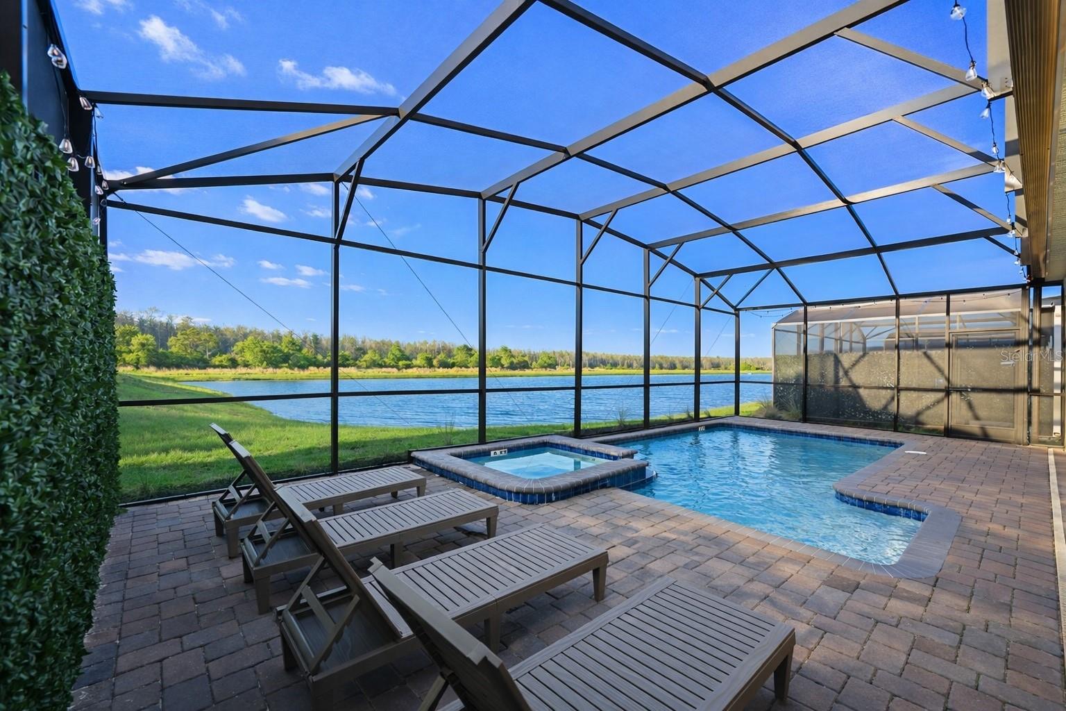 STOREY LAKE - Residential