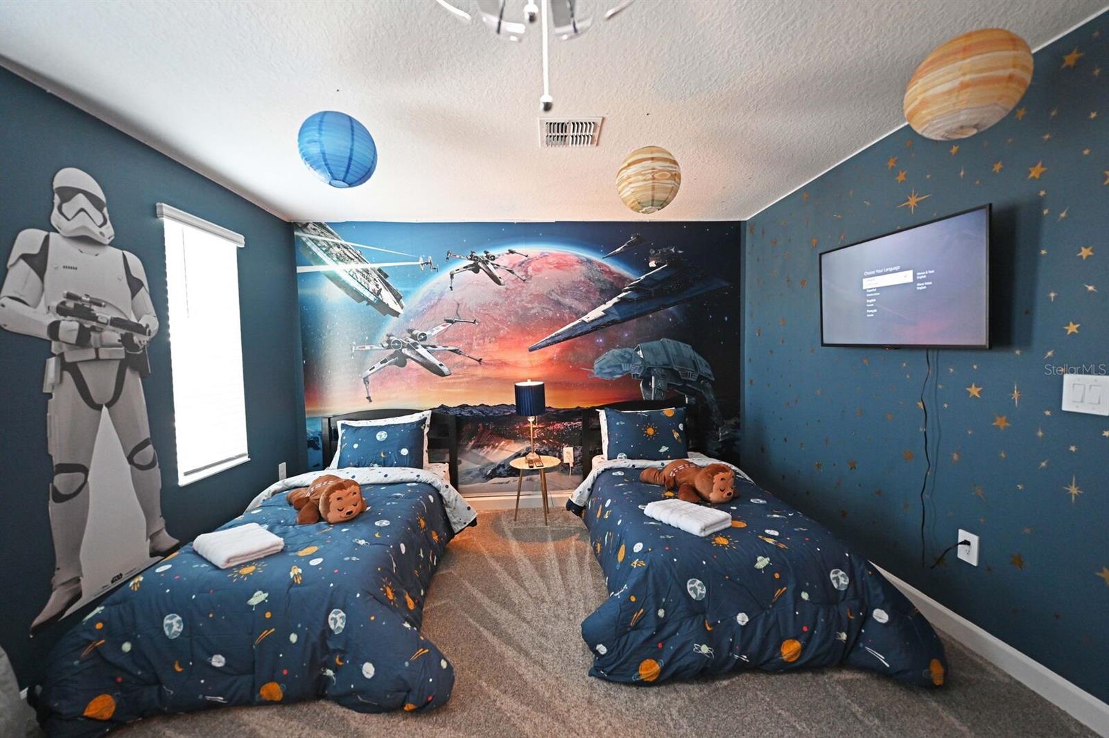 STOREY LAKE - Residential