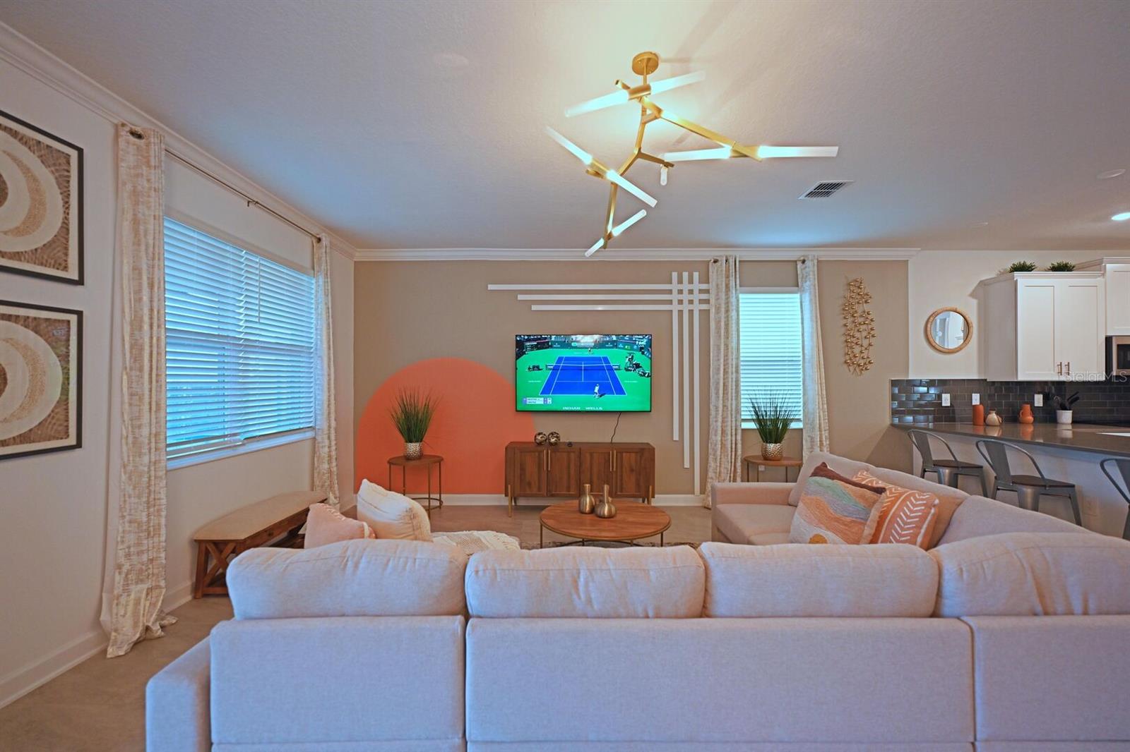 STOREY LAKE - Residential