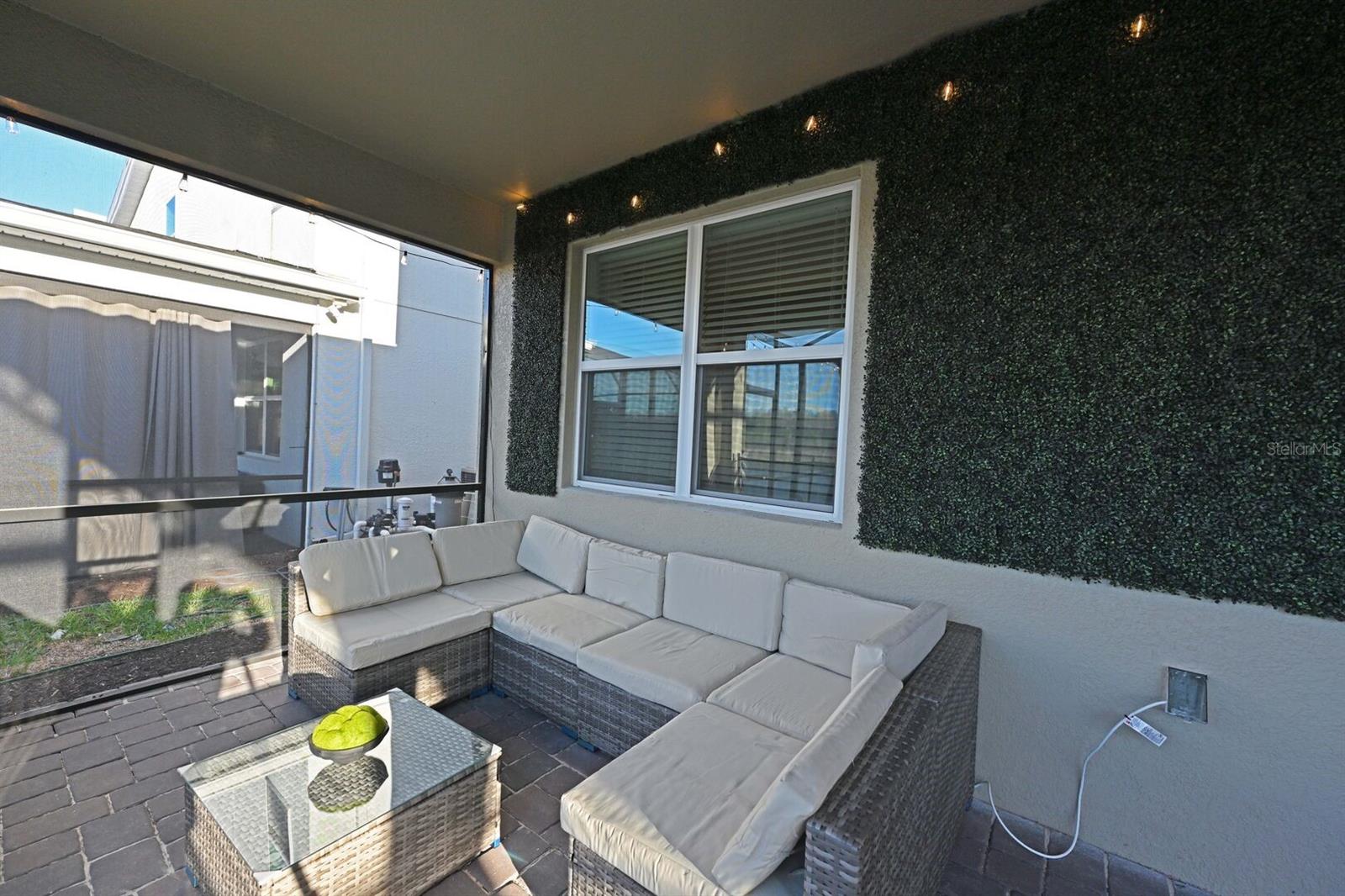 STOREY LAKE - Residential