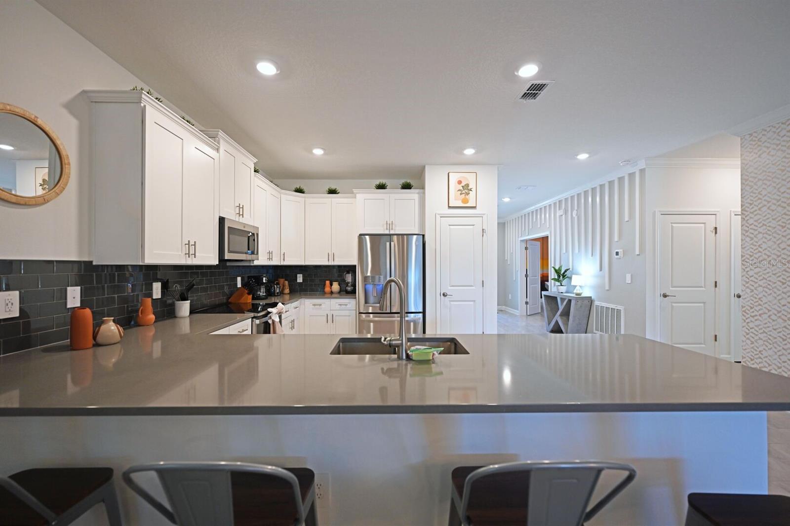 STOREY LAKE - Residential